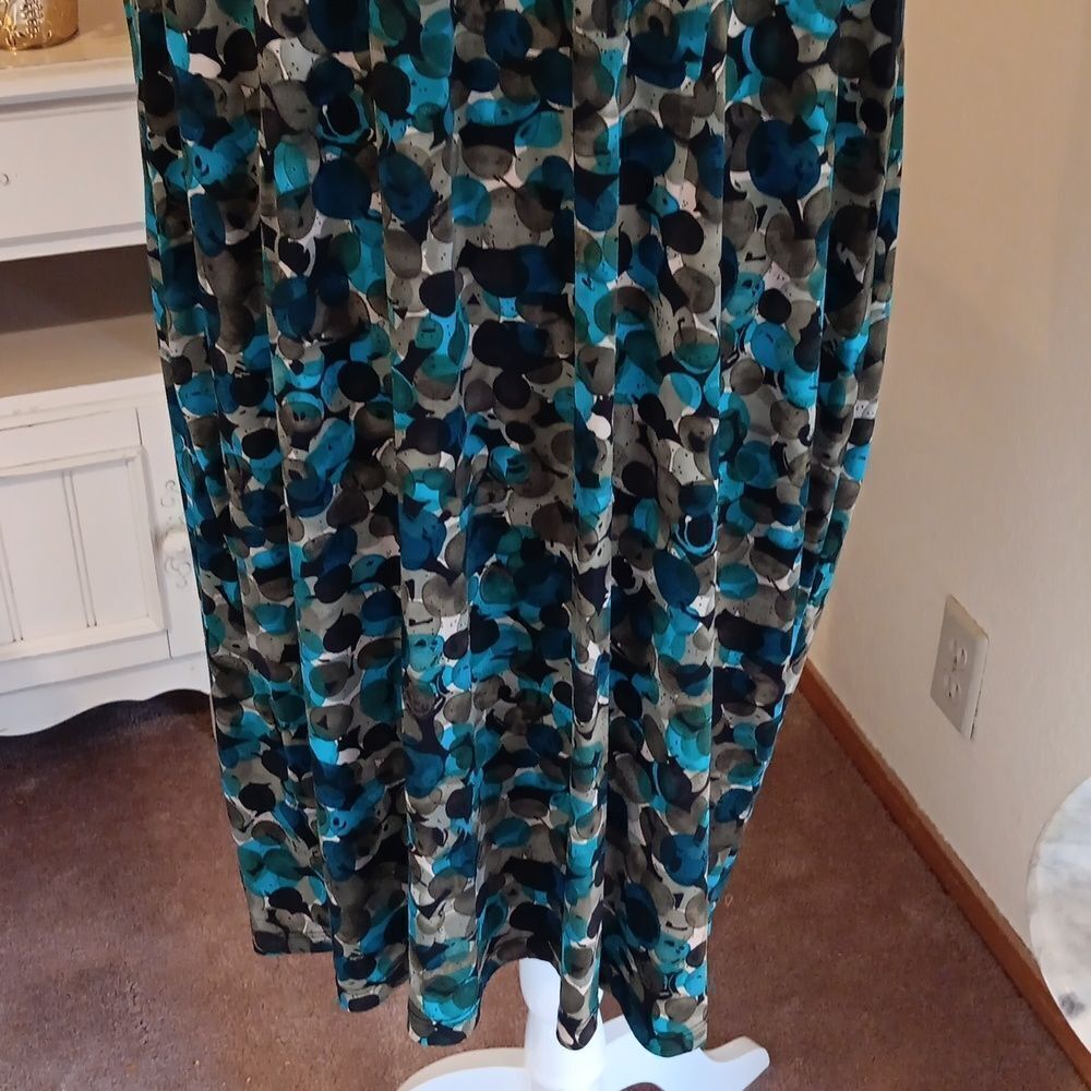 Connected Apparel Woman Soft Knit Dress.Bubbles. Draped Front. - Picture 7 of 11